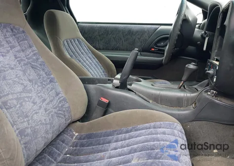 2002 Chevrolet Camaro z USA, uszkodzony, nr VIN 2G1FP22K522154259